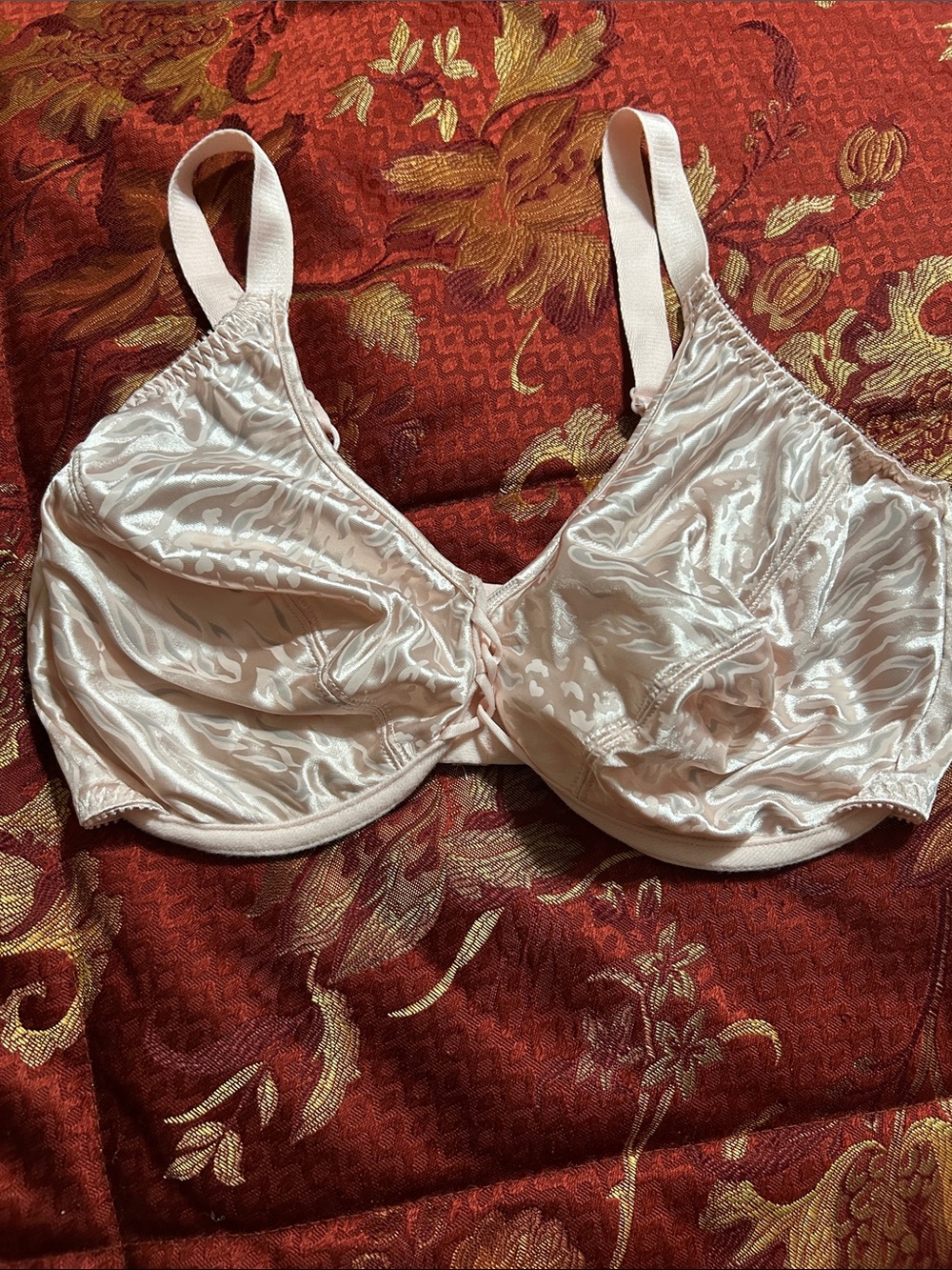 Light Pink 38DD Satin Underwire Bra - Women’s Intimates